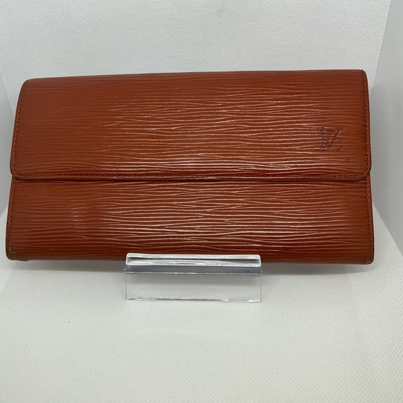 Louis Vuitton Epi Brown Wallet - Picture 1 of 7